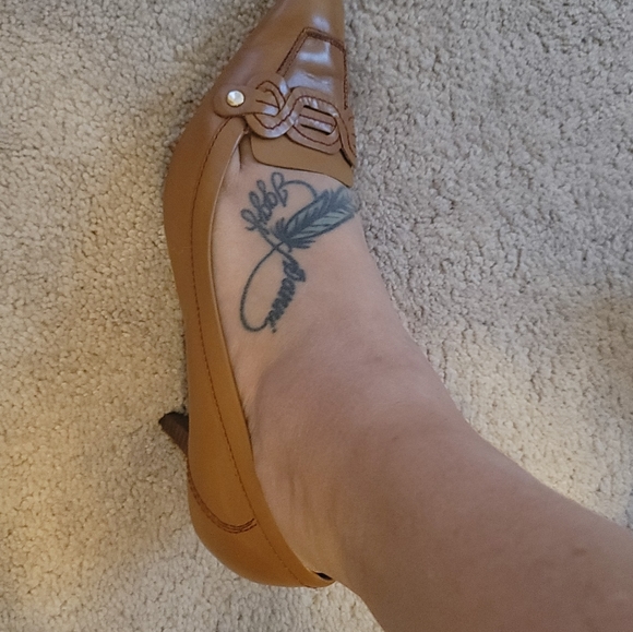Size 9 Nine West shoes. Very soft and comfortable. - Picture 5 of 6